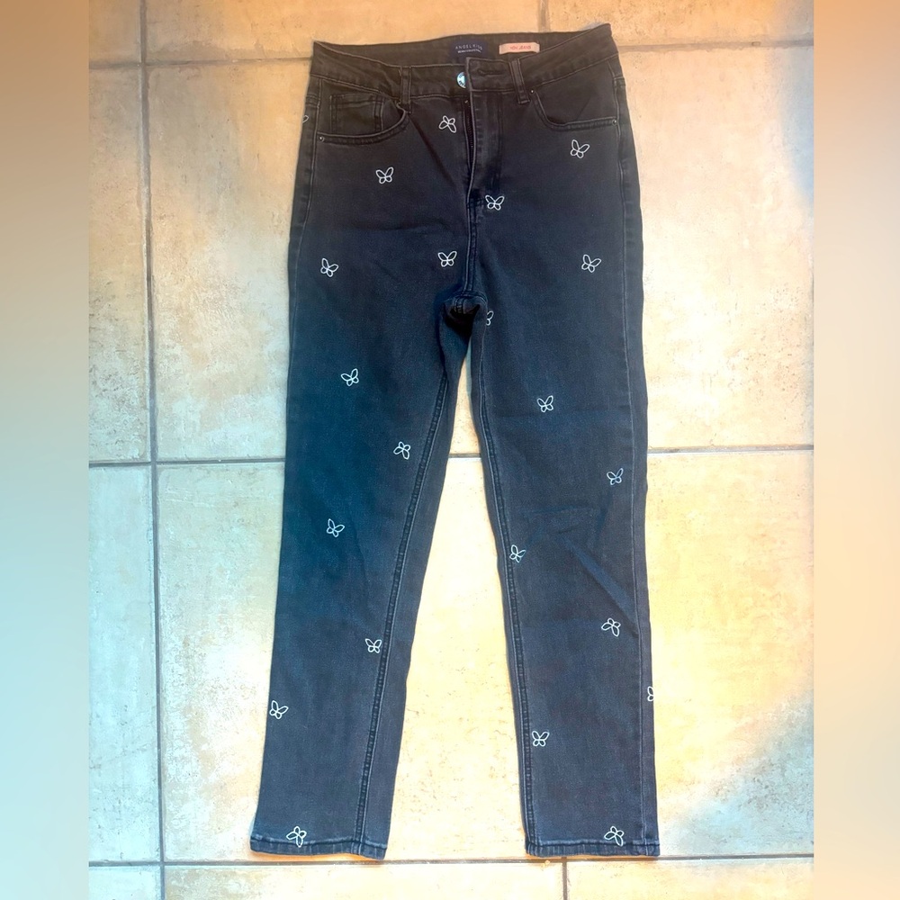 Cute Black Jeans with butterfly embroidery, size 1/25 Mom Jeans
